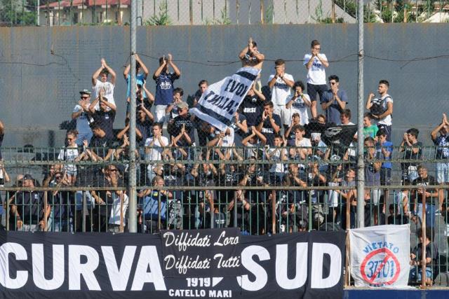 tifosi partita reggina.jpg